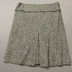 Ann Taylor Loft black & white patterned skirt. Size 10. Tweed look.